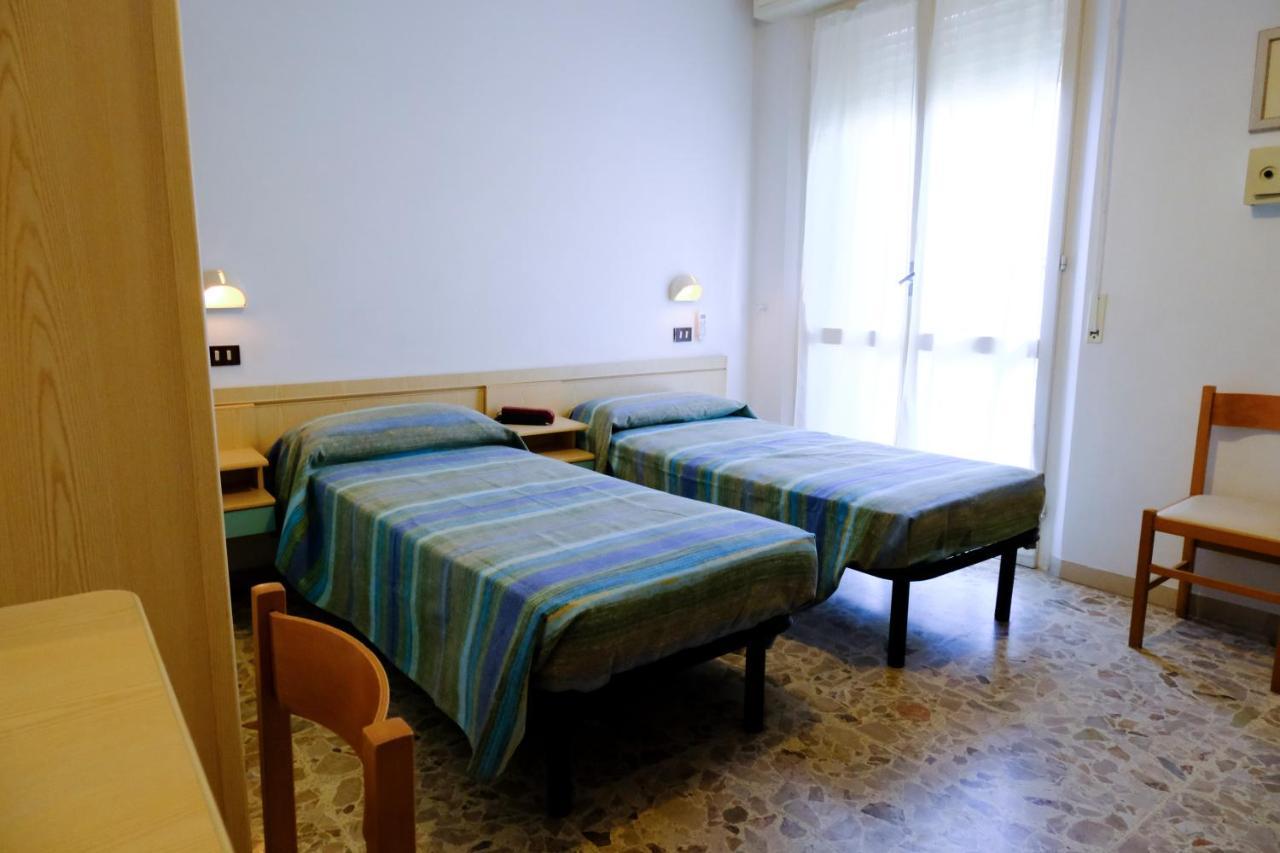 Hotel Chiara Rimini Exteriér fotografie