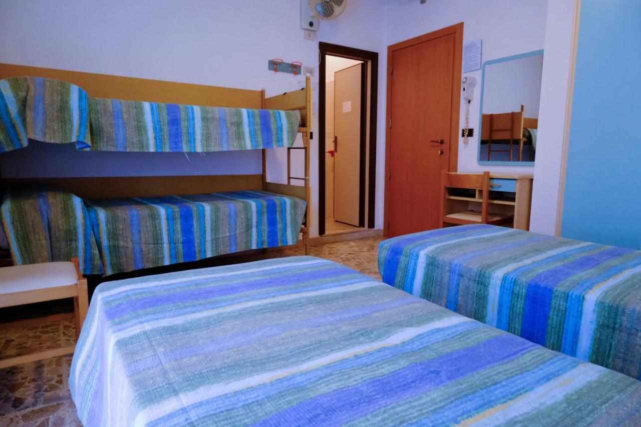 Hotel Chiara Rimini Exteriér fotografie